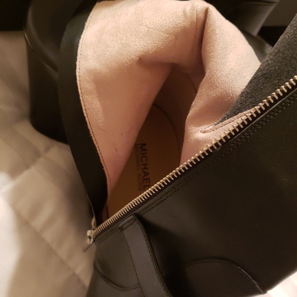 MK BOOTS - Picture 3 of 3